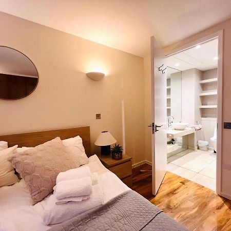런던 Fairmont Avenue E14 9Pq 아파트 외부 사진
